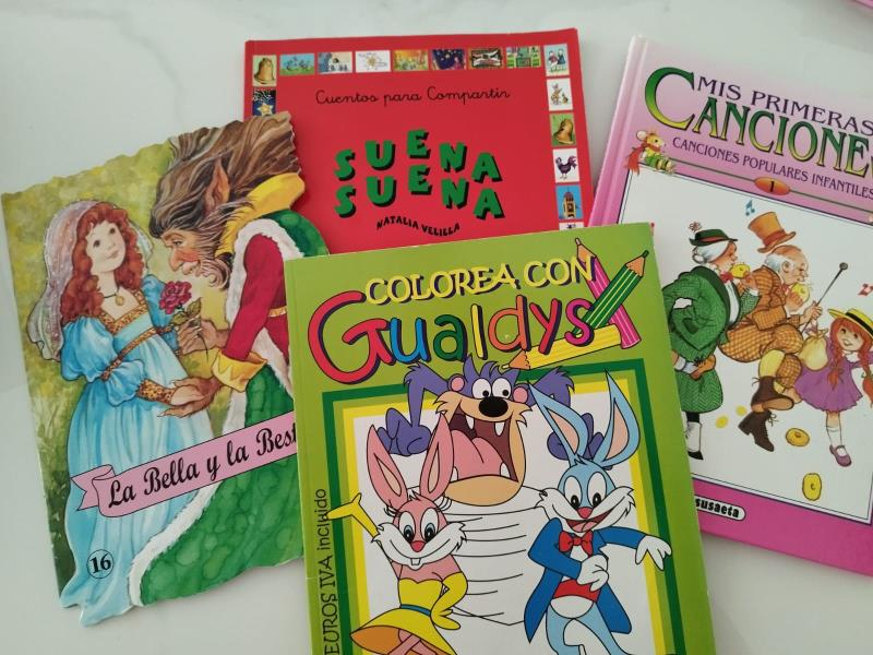 Varios libros infantiles