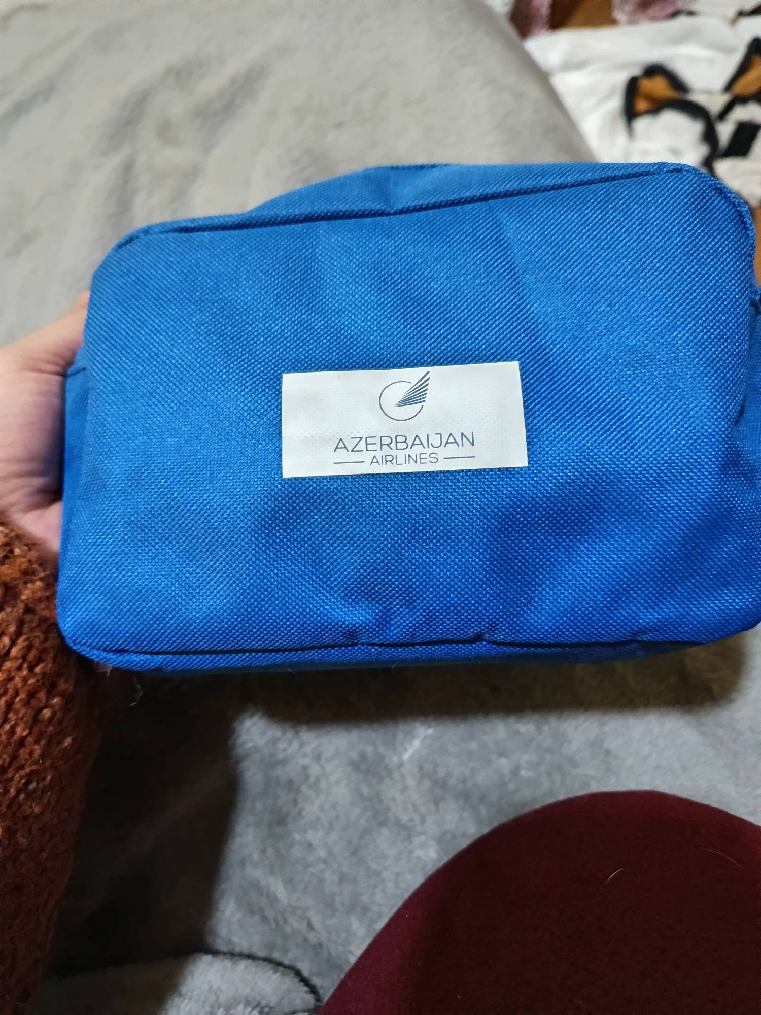 Neceser aerolínea Azerbaiyán Airlines