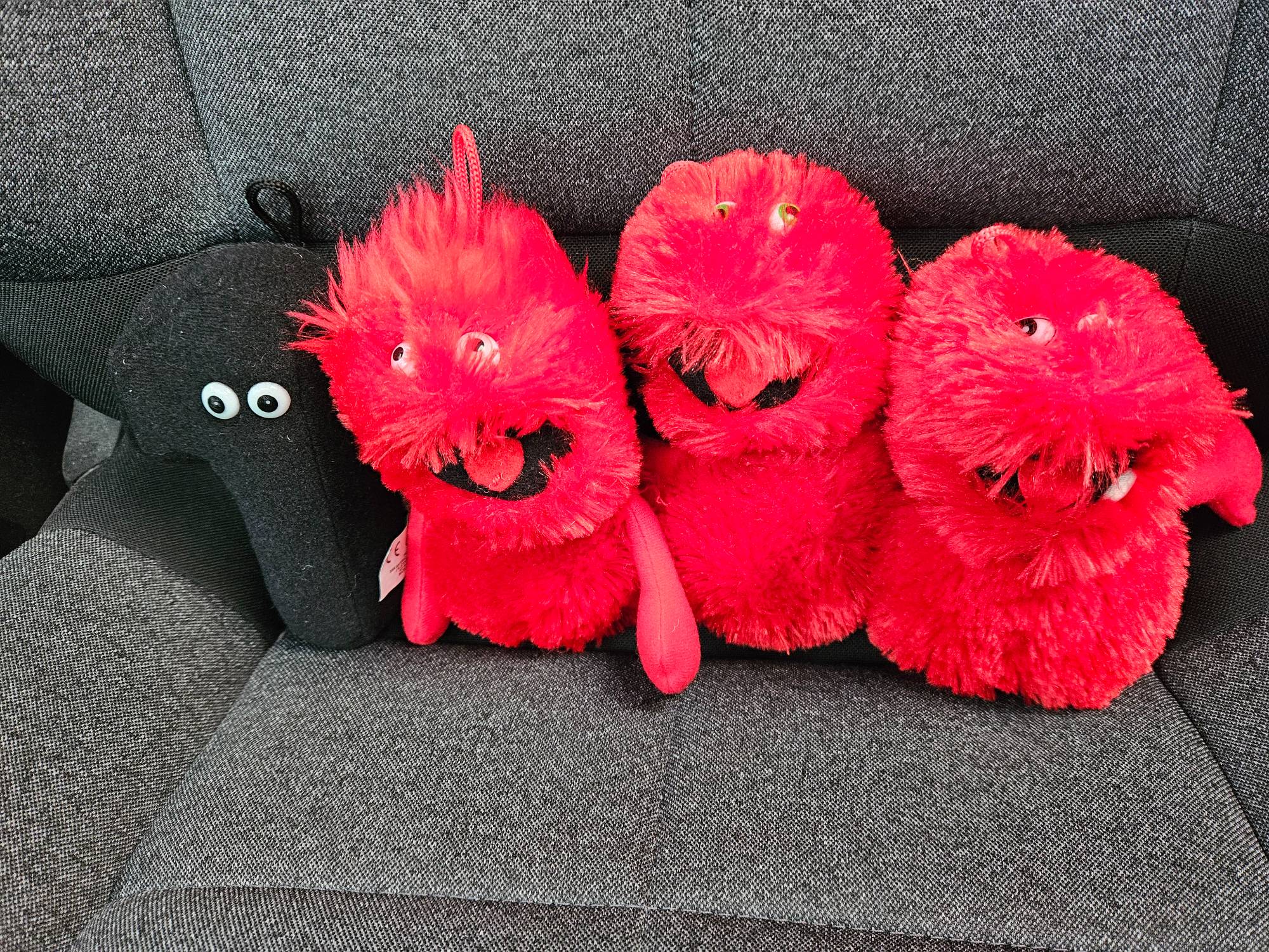 4 peluches
